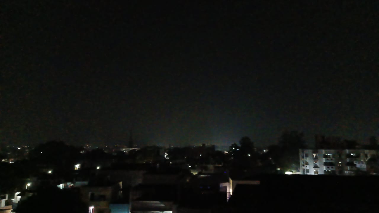 वक्फ कानून के विरोध में मुसलमानों ने पंद्रह मिनट लाइट बंद कर दर्ज करवाया विरोध